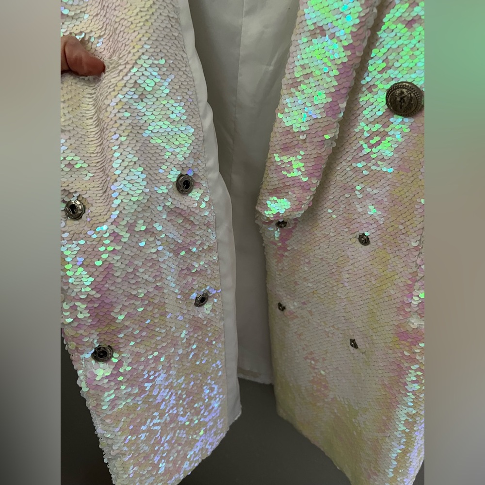 White Sequin Pearl Blazer With Silver Lion Head Buttons Size Small - Picture 11 of 11
